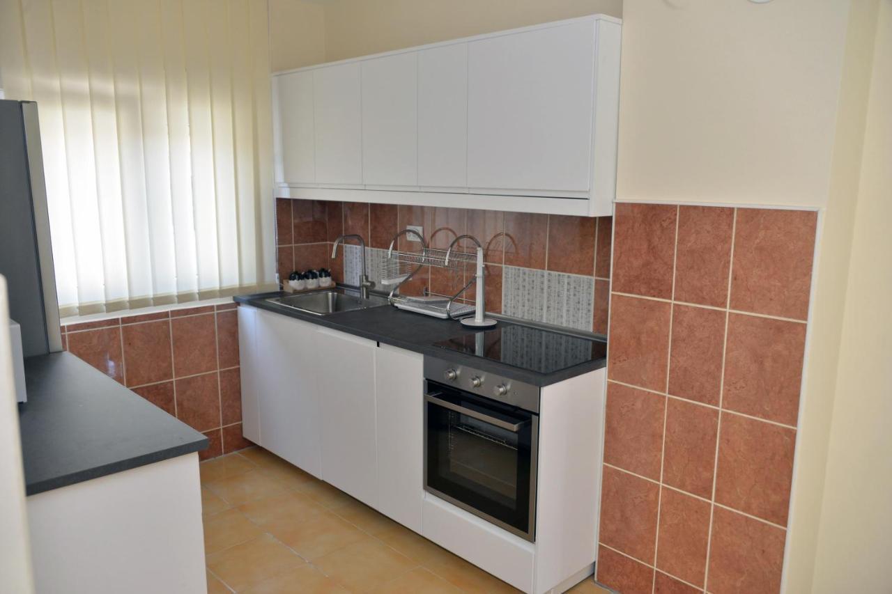 Affordable And Newly Renovated 1-Bedroom Apartment Kraljevo Exterior photo